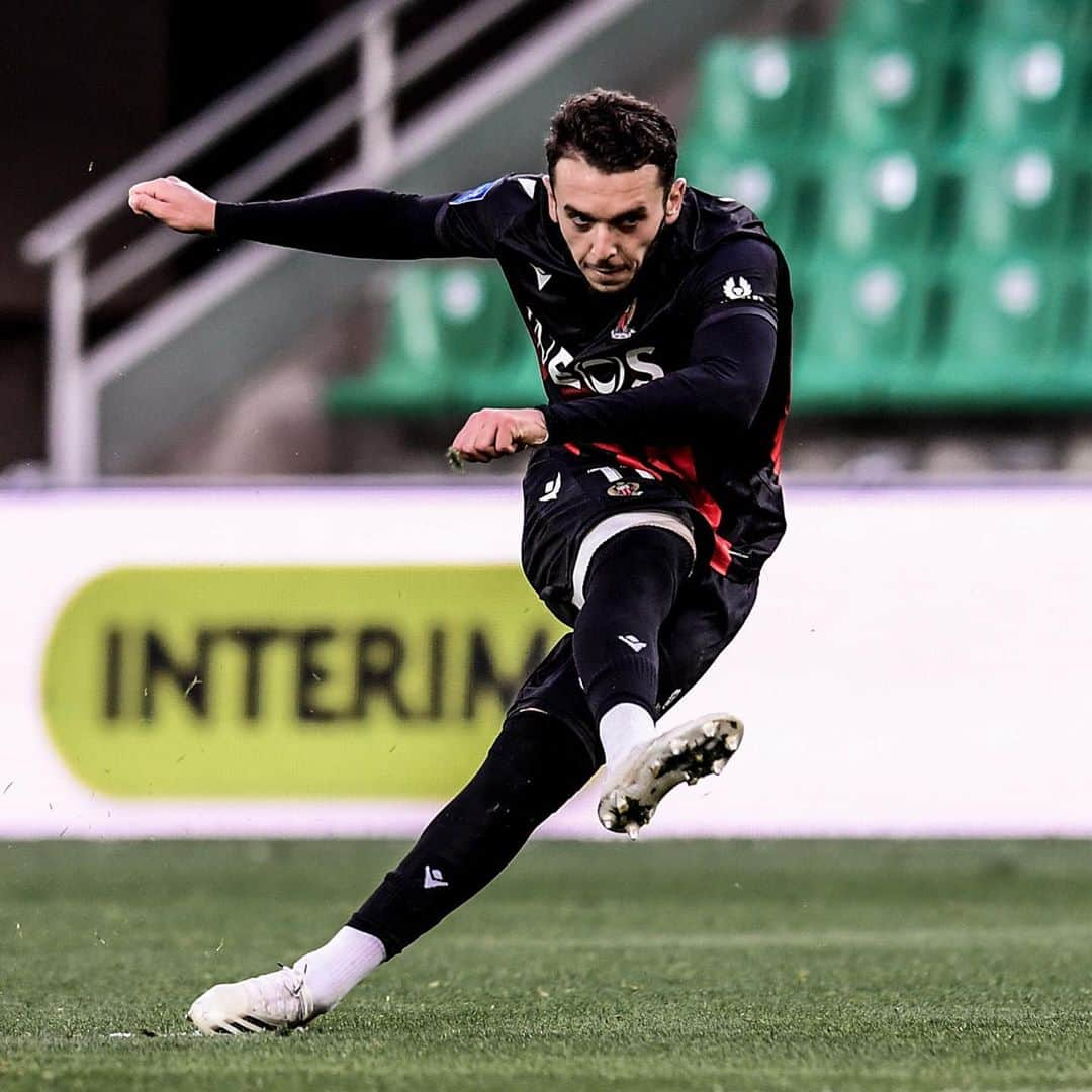 リーグ・アンさんのインスタグラム写真 - (リーグ・アンInstagram)「🔝 L'@ogcnice enchaîne contre l'@asseofficiel !  . @asseofficiel 🆚 @ogcnice (1-3) . Nice keep up their good form against ASSE ! . #Ligue1UberEats #Nice #OGCN #ASSE #SaintEtienne」10月19日 2時41分 - ligue1ubereats