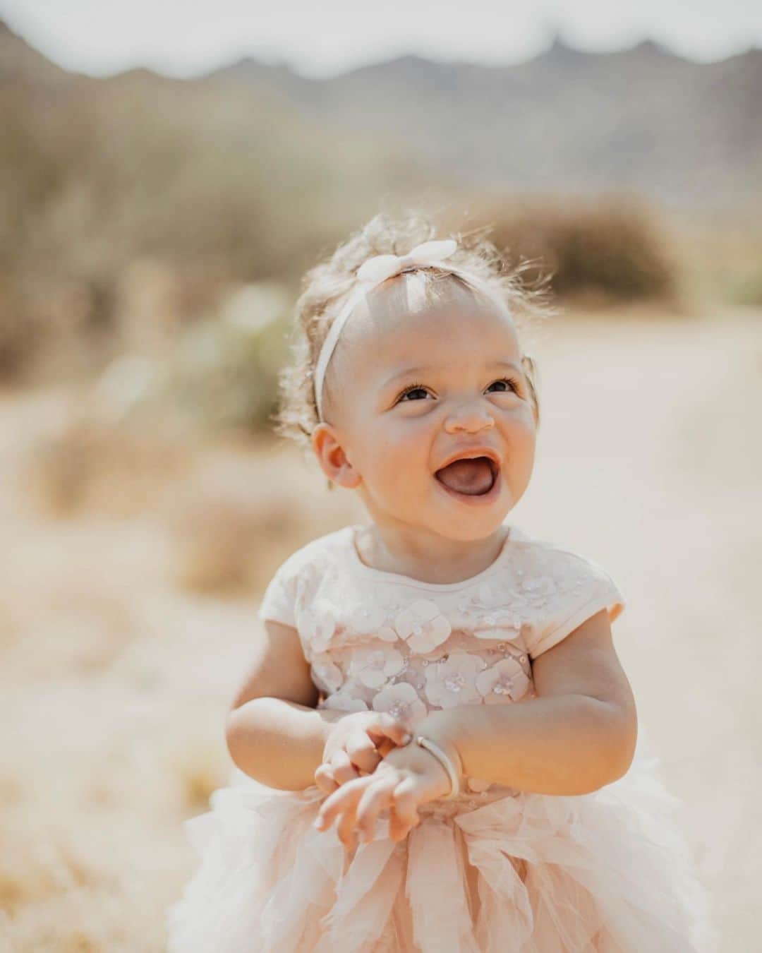 デライノ・デシールズ・ジュニアさんのインスタグラム写真 - (デライノ・デシールズ・ジュニアInstagram)「Milana Jade DeShields 10/18/19 Happy 1st Birthday Baby Girl. ❤️🧡💛💚💙 📸: @janelleetzelphotography」10月19日 14時45分 - linodeshields