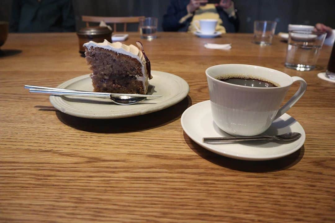 石井輝明さんのインスタグラム写真 - (石井輝明Instagram)「茨城、つくば。 今日は無限大ドームIで方南町トークライブ。 僕のすべきことは初瀬さんに絡み続けること。 それだけ。  #cox #cafe #coffee #カフェ #喫茶店 #茨城カフェ #つくばカフェ #カフェ芸人 #明日もカフェへ行く #明後日もカフェへ行く #明々後日もカフェへ行く #そんな日々 #ほとんどカフェの人と仲良くなるとかないけど #またカフェtubeやりたいけど #その為にはもっとメディアに出ないと #しんどいこととかもしていかないと #そんな風に最近は考えてる #ペースは乱さず #進み続けないと #そんな日々」10月19日 14時48分 - comandanteishii