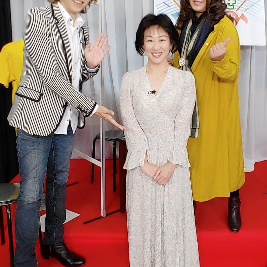 清水まり子さんのインスタグラム写真 - (清水まり子Instagram)「あいの正人の飛び出せ歌謡曲に出演📺️❇️来月11月3日BS12チャンネルご覧ください😊あいさん正人くん、スタッフの皆々様ありがとうございました🙇MARIKO #あいと正人の飛び出せ歌謡曲 #川神あい #沢田正人 #清水まり子 #父さんあのね #ActrusManagement  #TokumaJapanCommunications  #家族愛 #家族ごはん」10月19日 15時03分 - mariko1205shimizu