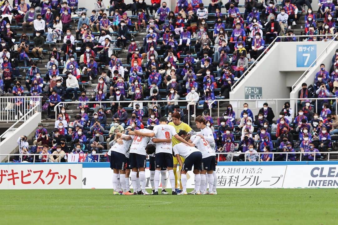 小川諒也さんのインスタグラム写真 - (小川諒也Instagram)「横浜FC戦 応援ありがとうございました。 アウェーでもみんながいること心強かったです また次に向けて準備していきます。 #fctokyo #小川諒也」10月19日 15時05分 - ryoya_ogawa_6