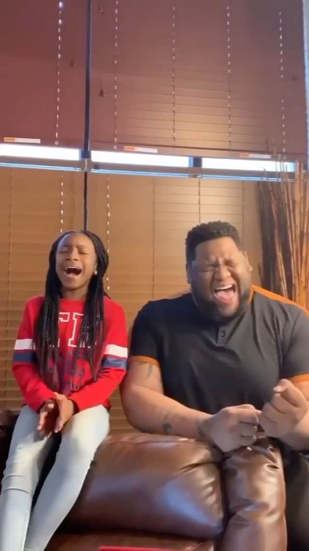 ボビー・ブラウンのインスタグラム：「Another amazing song,  because there’s so much talent and beauty in the world that needs to be shared. @jbclarkeeee @ya_gurlbri, thanks for the huge smile. You two are epic, can’t wait to hear more. Thanks for introducing me @janetjackson」