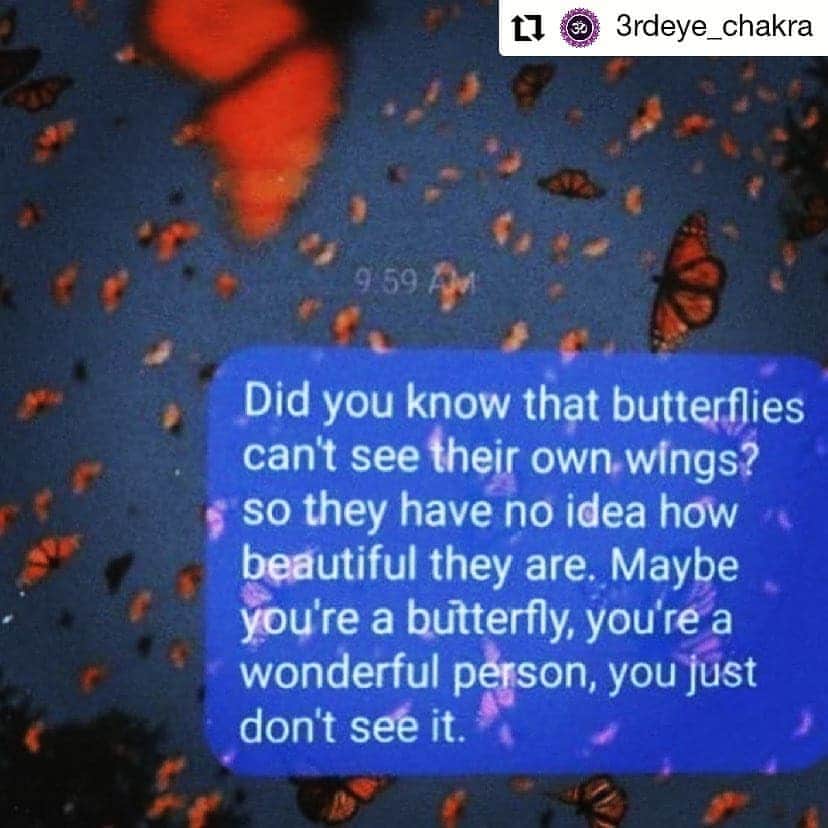 のインスタグラム：「#Repost @3rdeye_chakra • • • • • • “It’s only after you’ve stepped outside your comfort zone that you begin to change, grow, and transform.”-Roy T. Bennett✨💖 Go follow @awaken_thirdeye 👈✨💜」