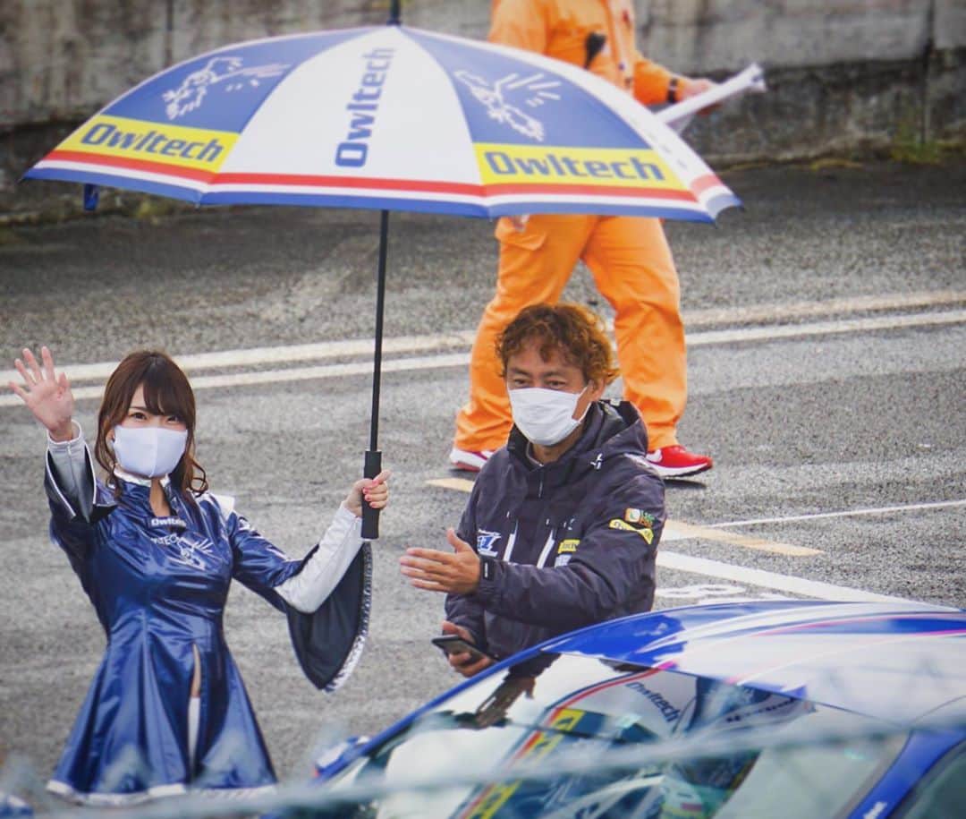 武田美憂のインスタグラム：「. 86/brzレース 岡山国際サーキット🚗 2日間ありがとうございました！ Proクラス、ClubmanOpenクラスともに 大きなトラブルもなくレースを終えました☺️👏 オウルテック社員ドライバーのお二人も ２台でバトルしたり、観ていて楽しかったですww 後ほどちゃんとブログに書きます🤍💙 . 残すところあと一戦…！ 最後は茂木でS耐と併催となります！ 皆さままだまだASSO MOTOR SPORTS、 そしてオウルテックへの応援よろしくお願いします！ . #岡山国際サーキット #86brz #86brzレース #owltech #owltech86  #オウルテック #レース #サーキット #レースクイーン #ドライブレコーダー #スマホアクセサリー #パソコン周辺機器 #ASSOMOTORSPORTS」