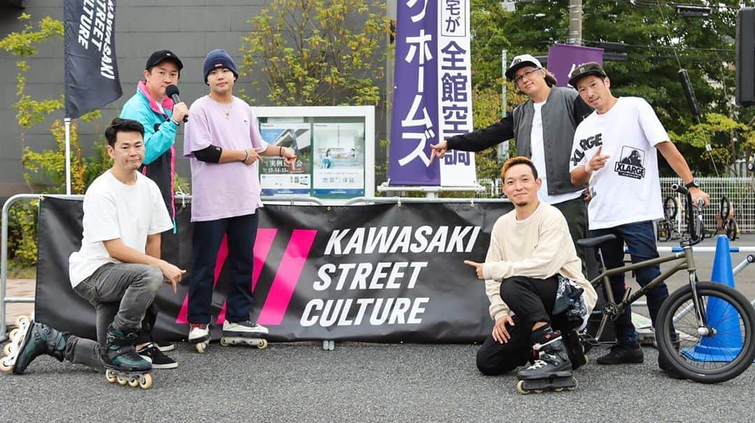 安床武士のインスタグラム：「KAWASAKI STREET CULTURE day⚡️⚡️⚡️  新百合ヶ丘駅近くでINLINE SKATE、BMX FLATLANDの体験会とショーケース！  体験会も盛況でインラインスケートもBMXも全て定員に達しました。 身近な場所で楽しめる事ができるキッカケが増えれば新たな世界チャンピオンが誕生するのも夢ではないですね！ 来週の @decathlon.japan 幕張店さんでの体験会も楽しみです。(詳細アップします)  FLATLANDは日本、世界チャンピオンの @motosasaki さんと🔥 人前でパフォーマンスをする、という事をしっかり意識して全力で挑む姿にパワー頂きました！  体験会に参加して下さった皆様、関係者の皆様、MC @natsu.yasui @issy1230 さん、出演者の @ryu.mrt @moripon1106 さん、ありがとうございました！  📷 @takezoo0208 .  #kawasakistreetculture #川崎市 #bmx #bmxflatland #inlineskate #rollerblading #rollerfreestyle #takeshiyasutoko #安床武士」