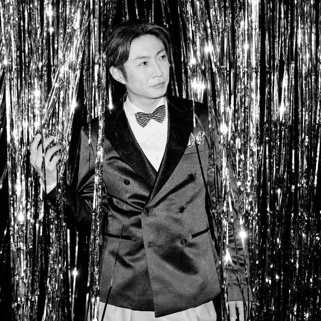 嵐（ARASHI）さんのインスタグラム写真 - (嵐（ARASHI）Instagram)「✨🍾 #嵐 #ARASHI」10月19日 10時34分 - arashi_5_official