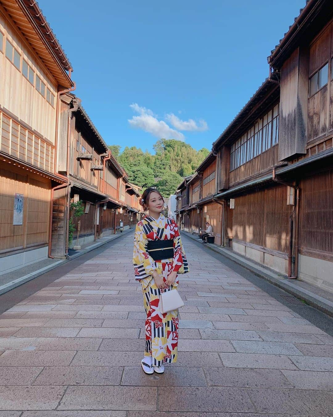 恵梨華さんのインスタグラム写真 - (恵梨華Instagram)「GO TOトラベルパート1🥰💛 . #金沢着物花恋 #金沢着物 #金沢旅行 #金沢グルメ #gotoトラベルキャンペーン #gotoキャンペーン #つぼみ大革命 #アイドル #旅行 #美容」10月19日 11時11分 - eribooon18