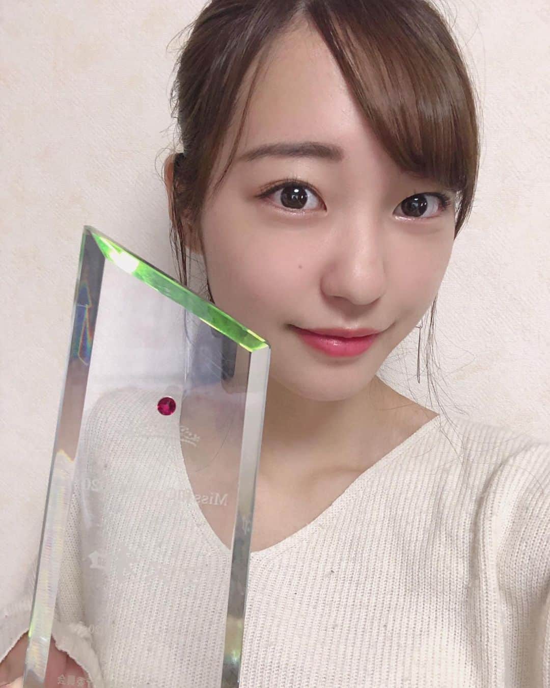 のインスタグラム：「. 皆さま、ごきげんよう。  今年度のMiss和Contest 2020 ミス和に輝いたのはエントリーNo.3 三浦美佳さんでした✨  たくさんの応援、投票ありがとうございました🤍 . . . Miss Yawaragi 🌸 ........................................................  #運営ポスト #MissContest #Missgwc2020 #gwc #ミス和コンテスト #ミスコンテスト #ミス和 #学習院女子大学 #Miss和contest2020 #gakushuinwomenscollege #和祭 #ミス和コンテスト2020 #ミスコン  #春からgwc #学女ミスコン  #ミスコンファイナリスト #学習院女子大」