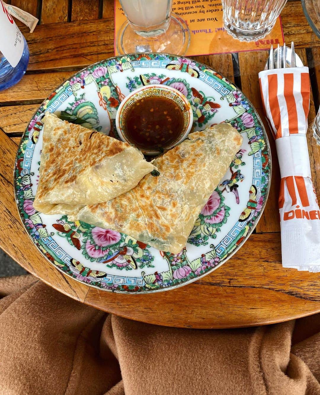 マリア・シャラポワのインスタグラム：「Brunching at Thai Diner. ( and still shedding tears re Uncle Boon’s closure 😥). Any other recommendations in the city? 🤓」