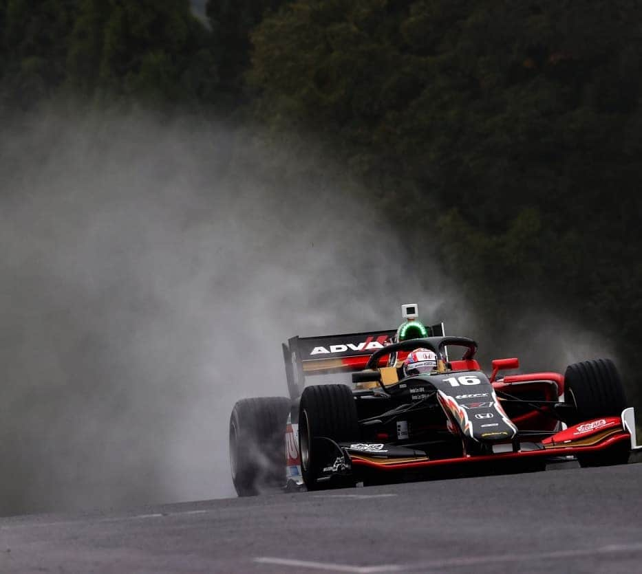 中野信治のインスタグラム：「Super Formula Round 3 @ SUGO  #15  Q 8th  R  DNF   #16  Q 5th  R  4th     Bitter & Sweet   チームとしてもっと強くならなければ。  2台揃ってQ3進出を決めた予選でのパフォーマンス改善はポジティブ。  次のオートポリスに向けて何が出来るか考えます👊👊  今週もチーム無限の応援を有難うございました！  #teammugen #teamredbullmugen #honda #motul #redbull #superformula #無限」