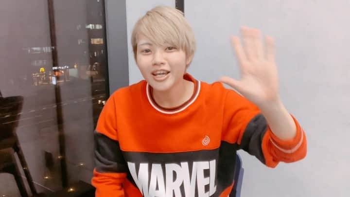 のインスタグラム：「【お知らせ】 突然のキャラ変！？ #YouTube チャンネルは今後 #アメコミ 専用チャンネルとしてリニューアルします！！  映画・グッズ・ファッション・ゲーム・コミックスなどなど！ 関係者の方々との企画や、視聴者の皆さんとの企画も考案中^_^  更新は毎週月曜・水曜・金曜・土曜のお昼12時を予定しています！  是非チャンネル登録お願いします！！ https://youtu.be/tclHpBO2UYs」
