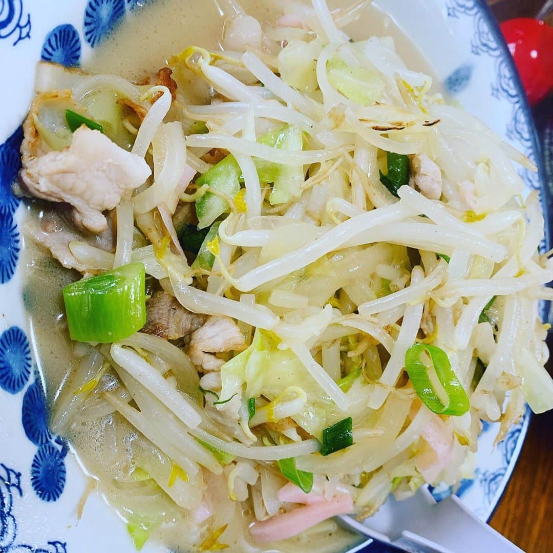 HIROさんのインスタグラム写真 - (HIROInstagram)「佐賀県の井手商店ちゃんぽん😋😋😋 #本店 #佐賀県 #美味い #ちゃんぽん  #ランチ #昼ごはん #井手商店」10月19日 12時36分 - hiro19770420