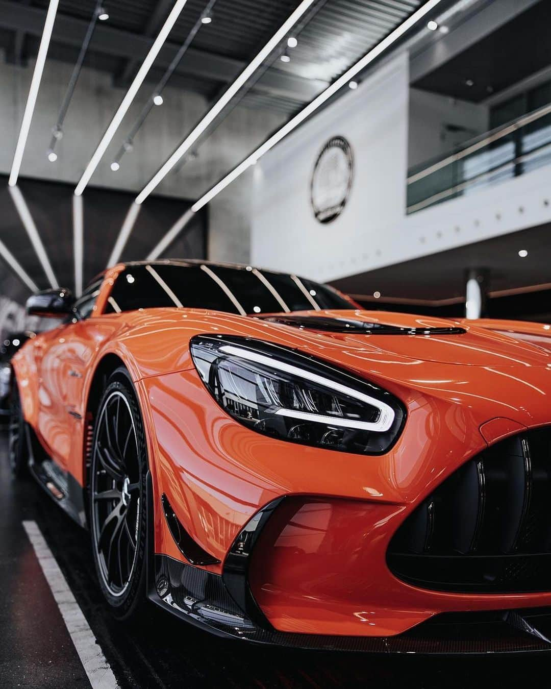 CARLiFESTYLEさんのインスタグラム写真 - (CARLiFESTYLEInstagram)「Up close with the 2021 Mercedes AMG GT Black Series. Thoughts on this Magma Beam Orange color? Photo by @jrs.cars #carlifestyle #amggtblackseries #blackseries」10月19日 13時02分 - carlifestyle