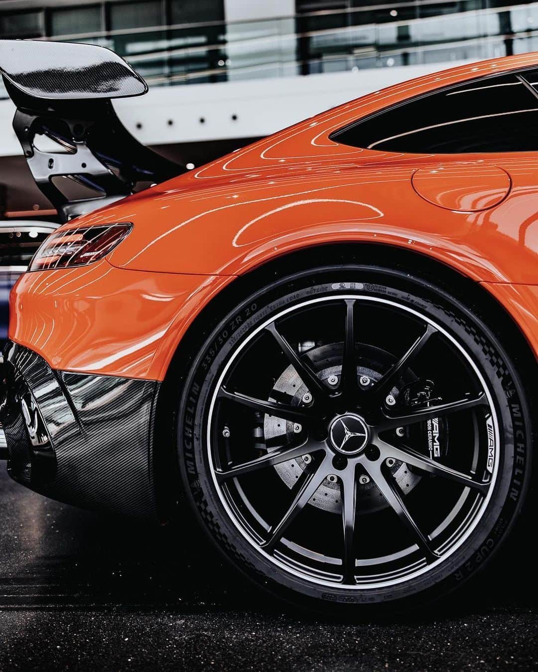 CARLiFESTYLEさんのインスタグラム写真 - (CARLiFESTYLEInstagram)「Up close with the 2021 Mercedes AMG GT Black Series. Thoughts on this Magma Beam Orange color? Photo by @jrs.cars #carlifestyle #amggtblackseries #blackseries」10月19日 13時02分 - carlifestyle