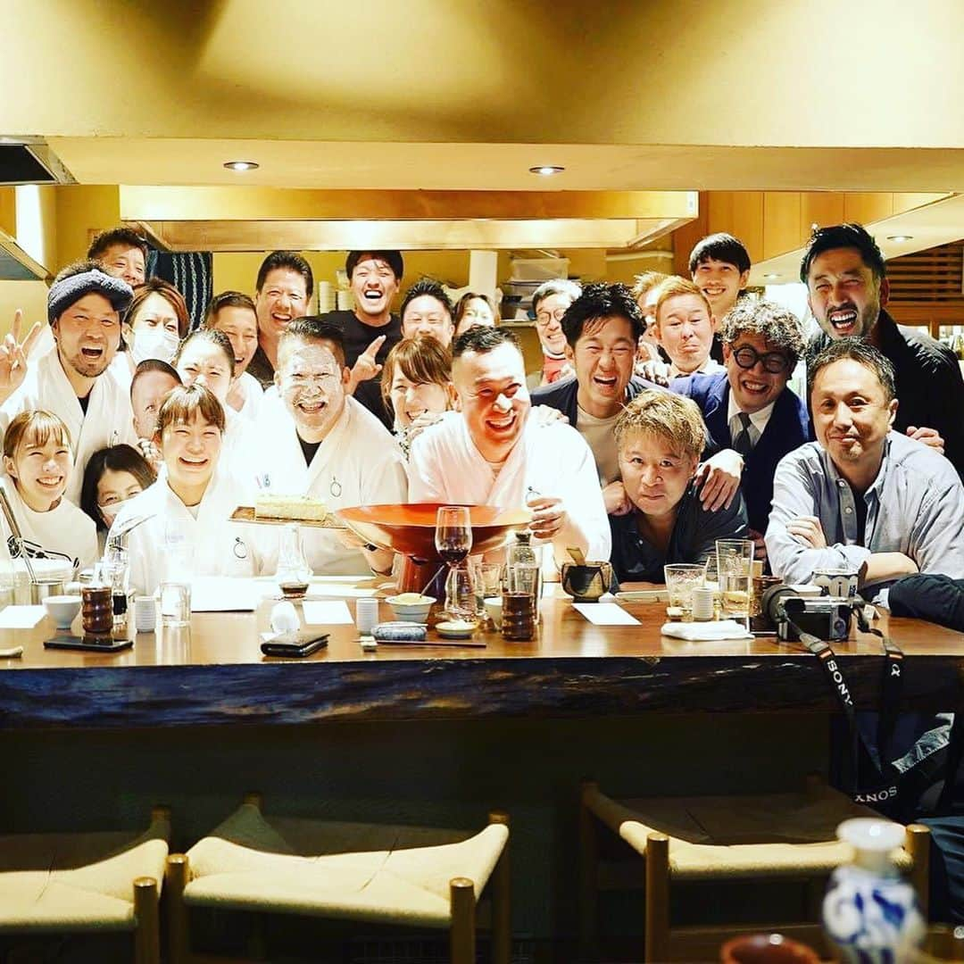 FukuyamaGoh さんのインスタグラム写真 - (FukuyamaGoh Instagram)「18周年❤️  本当にありがとうございました🙇🏻‍♂️🙇🏻‍♂️」10月19日 12時59分 - goh_f