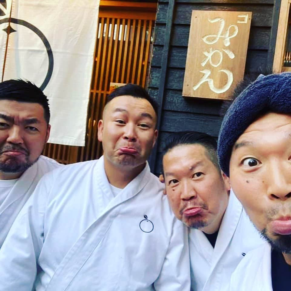 FukuyamaGoh さんのインスタグラム写真 - (FukuyamaGoh Instagram)「18周年❤️  本当にありがとうございました🙇🏻‍♂️🙇🏻‍♂️」10月19日 12時59分 - goh_f