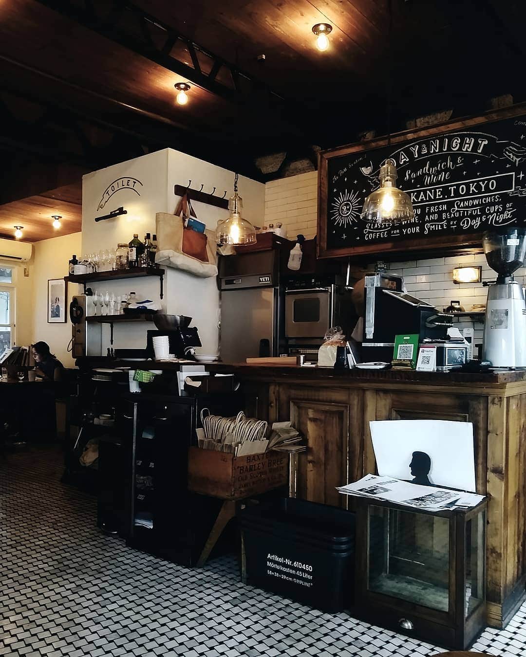 kei_pqのインスタグラム：「☕🌿」