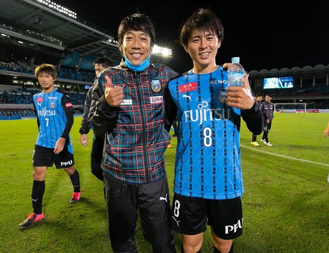 脇坂泰斗のインスタグラム：「等々力での11連勝🔥 最高の一言！！ これからももっと一緒に喜び合いましょう！！ #川崎フロンターレ #frontale」