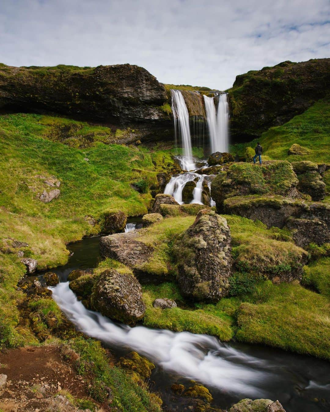 National Geographic Travelさんのインスタグラム写真 - (National Geographic TravelInstagram)「Photos by @jessicasample / We discovered this quaint waterfall while driving from Reykjavík to the Snæfellsnes Peninsula, and we were lucky enough to experience it all by ourselves. #iceland」10月19日 23時50分 - natgeotravel