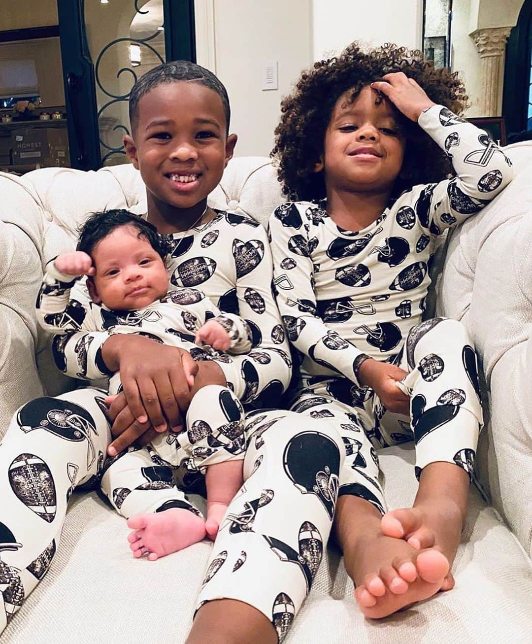 E! Onlineさんのインスタグラム写真 - (E! OnlineInstagram)「Ciara and Russell Wilson's son is only a couple of months old, but he's already Win-ning the fashion game. 😍(📷: Instagram)」10月20日 0時01分 - enews