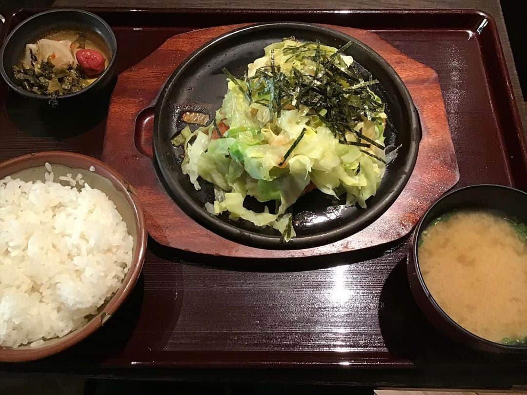 越中睦士のグルメインスタ