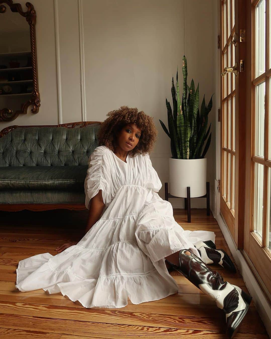 のインスタグラム：「#SaksStyle Tip: Ease into the season with an elevated @discovercotton essential by @merlettenyc—as seen on @karenbritchick. Head to our IG Stories to see more cotton looks styled by Karen found in The Cotton Shop.」