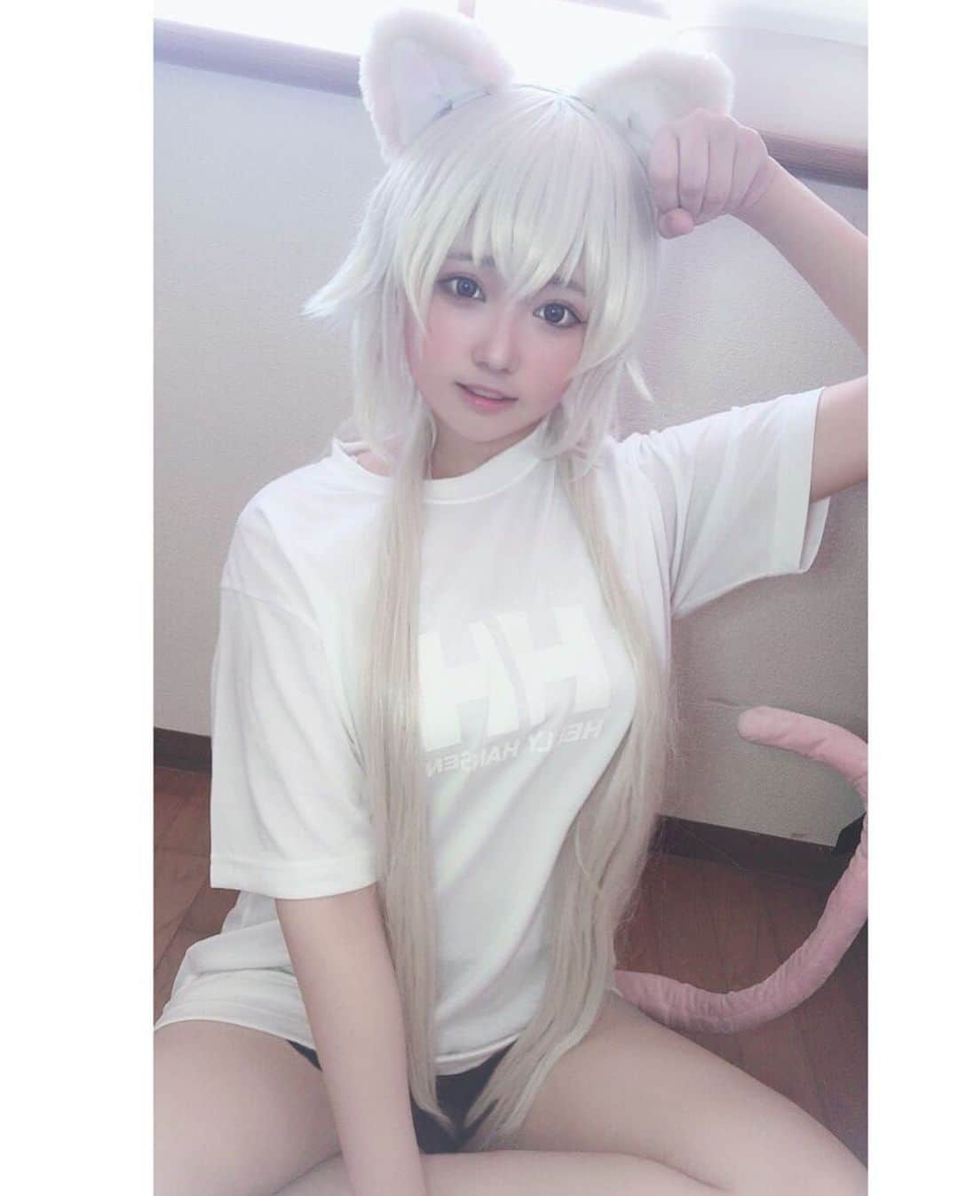あまにさんのインスタグラム写真 - (あまにInstagram)「創作ネコ〜🐈 ・ ・ ・ #cosplay #cosplayer #cosplaygirl #コスプレ #コスプレイヤー #創作 #anime #japanesegirl #猫耳 #角色扮演 #selfie #cosplayersofinstagram #コスプレイヤーさんと繋がりたい」10月20日 0時34分 - amani_cos
