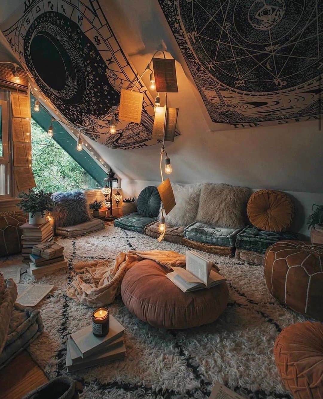 bestvacationsのインスタグラム：「Tag who you’d stay here with! 🧡 By: @cfunk44 #BestVacations 📍Boston, Massachusetts, USA 🇺🇸 #boston #cozy . . . . #cute #love #stylish #perfect #photooftheday #fashioninsta #fashionpost #bestoftheday #amazing #streetstyle #gorgeous #beautiful #goals #babies #balcony #girl #dress #beach #inspiration #baby #fashionable #flowers #style #fashion #fashionblog #babe」