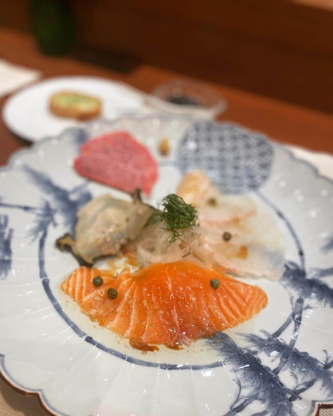 工藤ジェニファー茉侑さんのインスタグラム写真 - (工藤ジェニファー茉侑Instagram)「レーシックしました🤓💕  ICL(眼内コンタクトレンズ)を検討していましたが、検査の結果、私の乱視はレーシックで問題なく治るとのことでレーシックにしました🙋‍♀️術後5日目、いい感じです👁✨  #icl #レーシック　#南青山アイクリニック #眼科　#近視　#乱視　  人生一度は行きたい、かわむらさんに2度目の来店🥩しあわせ🤤💕  #かわむら　#銀座グルメ　#ステーキ　#予約困難店 #高級　#steak #ginza 　#お酒好きな人と繋がりたい　#お酒　#グルメスタグラム #牡蠣　#牡蠣料理 #居酒屋　#小料理屋 #酒好きな人と繋がりたい #酒スタグラム #ダイエッターさんと繋がりたい #ダイエット仲間募集中  #新橋グルメ #新橋　#酒好きな人と繋がりたい #酒好き女子 #japanesegirl #メガネ　#伊達メガネ」10月19日 15時56分 - jennifermayu_s