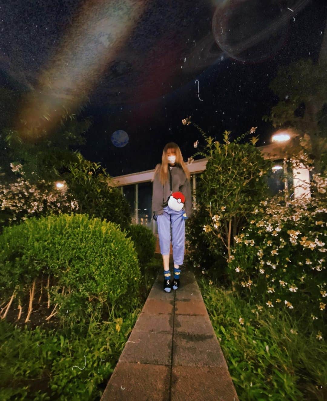 あたらしい女の子のインスタグラム：「ハッピーハロウィン。  カビゴン何匹居るでしょうか！💡  #マリィのチョーカーつけてるよ #ギリギリ仮装大賞 #ポケモンgo」