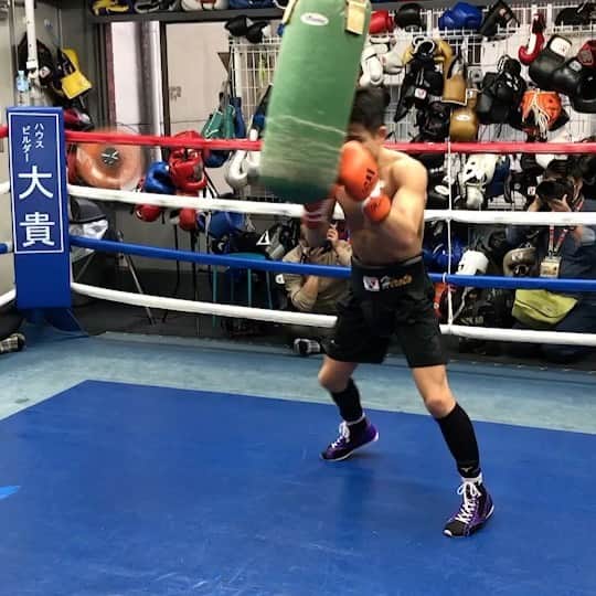 京口紘人のインスタグラム：「. . . 公開練習終わり . . 調整は順調 . . #京口紘人 #hirotokyoguchi #boxing」