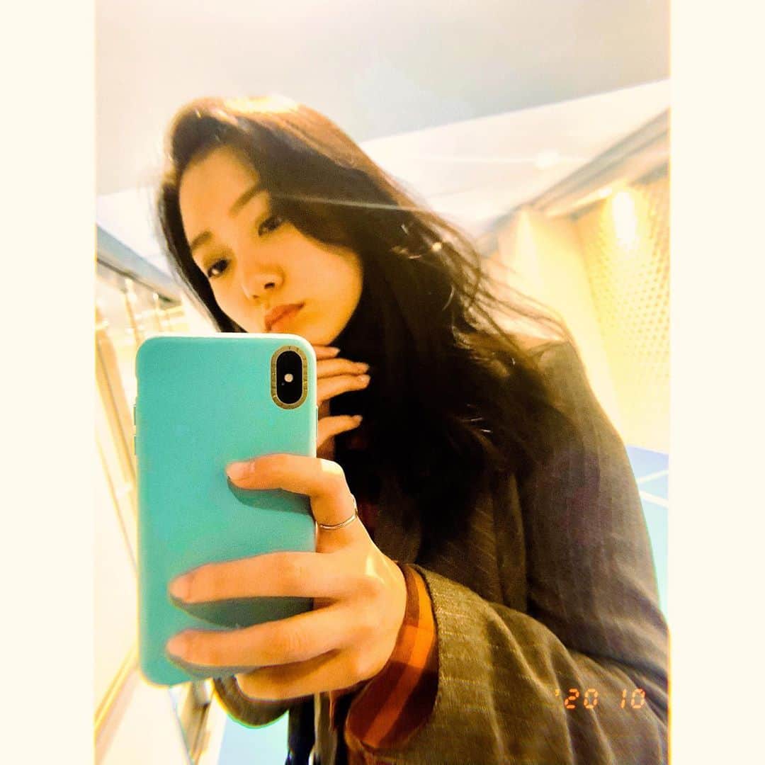 工藤綾乃のインスタグラム：「おNEWスマホケース❤️はあ可愛い. . . . . . . . .  @CASETiFY @CASETiFY_jp#CASETiFY  #StateYourCase」