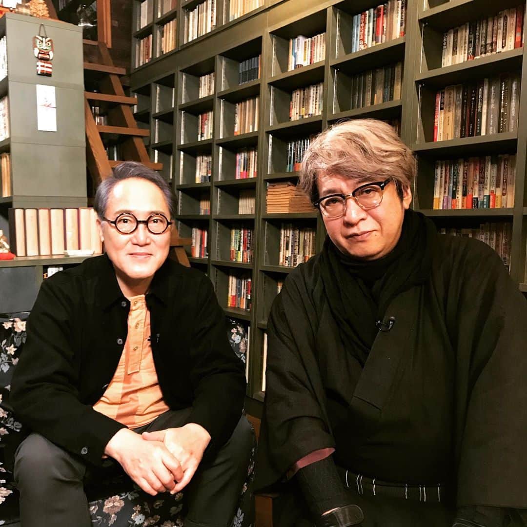 佐野史郎のインスタグラム：「久しぶりに京極夏彦さんとお会いしました📖 やはり、話は水木しげる御大のことに… #京極夏彦　#佐野史郎　#水木しげる　#妖怪　#巷説百物語」
