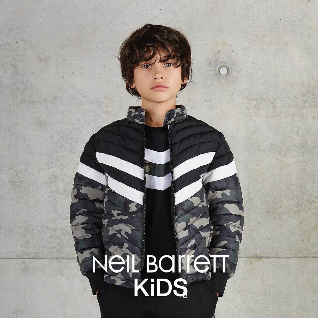ニールバレットさんのインスタグラム写真 - (ニールバレットInstagram)「Neil Barrett FW20 Kidswear / Star Camo Modernist Print Jersey T-shirt.  Now available at NeilBarrett.com  #NeilBarrett #NBKids #Kidswear #FW20」10月19日 17時12分 - neilbarrett