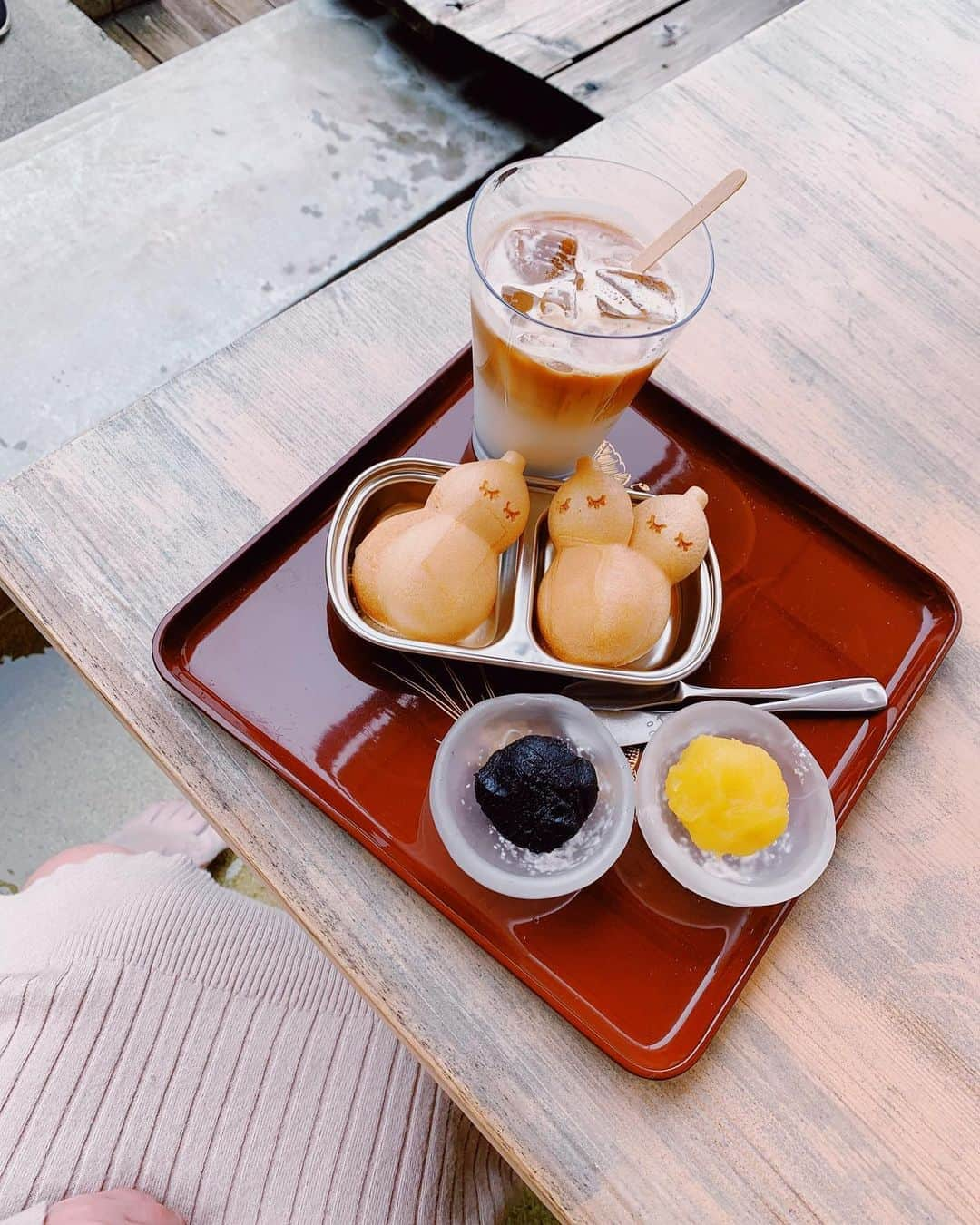 星野めいさんのインスタグラム写真 - (星野めいInstagram)「朝カフェラテのみたくて行った足湯カフェ永遠に居れるぐらい良かった🥺☕️」10月19日 17時12分 - pometaaan