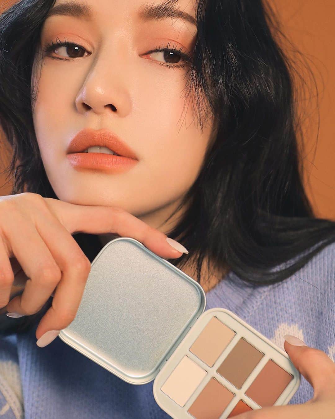 3CE Official Instagramさんのインスタグラム写真 - (3CE Official InstagramInstagram)「#Today's_New 3CE x Disney Collaboration  3CE MATTE EYE COLOR PALETTE #OVER_AND_OUT 10월 25일까지, 사전 예약하고 할인 혜택을 받아보세요! 부드러움이 깊어지는 여섯 가지 매트를 담아내어 눈가에 빈티지한 무드가 스며드는 아이 메이크업을 완성시켜 줍니다🤎 - Pre-order available & 8% OFF!(~2020/10/25) A 6-color matte eye palette completes your eye makeup with vintage a touch of vibe🤎 #3CE #3CExDismney #Disney #3CECollaboration」10月19日 17時12分 - 3ce_official