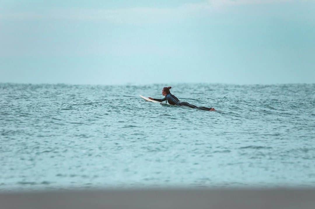金子藍さんのインスタグラム写真 - (金子藍Instagram)「自分時間💙 . 📷 @photo_epg  . #roxy #roxyjapan #roxywetsuits #伊良湖 #豊橋 #海 #田原 #サーフィン #サーフィン女子」10月19日 17時24分 - aikaneko_surf