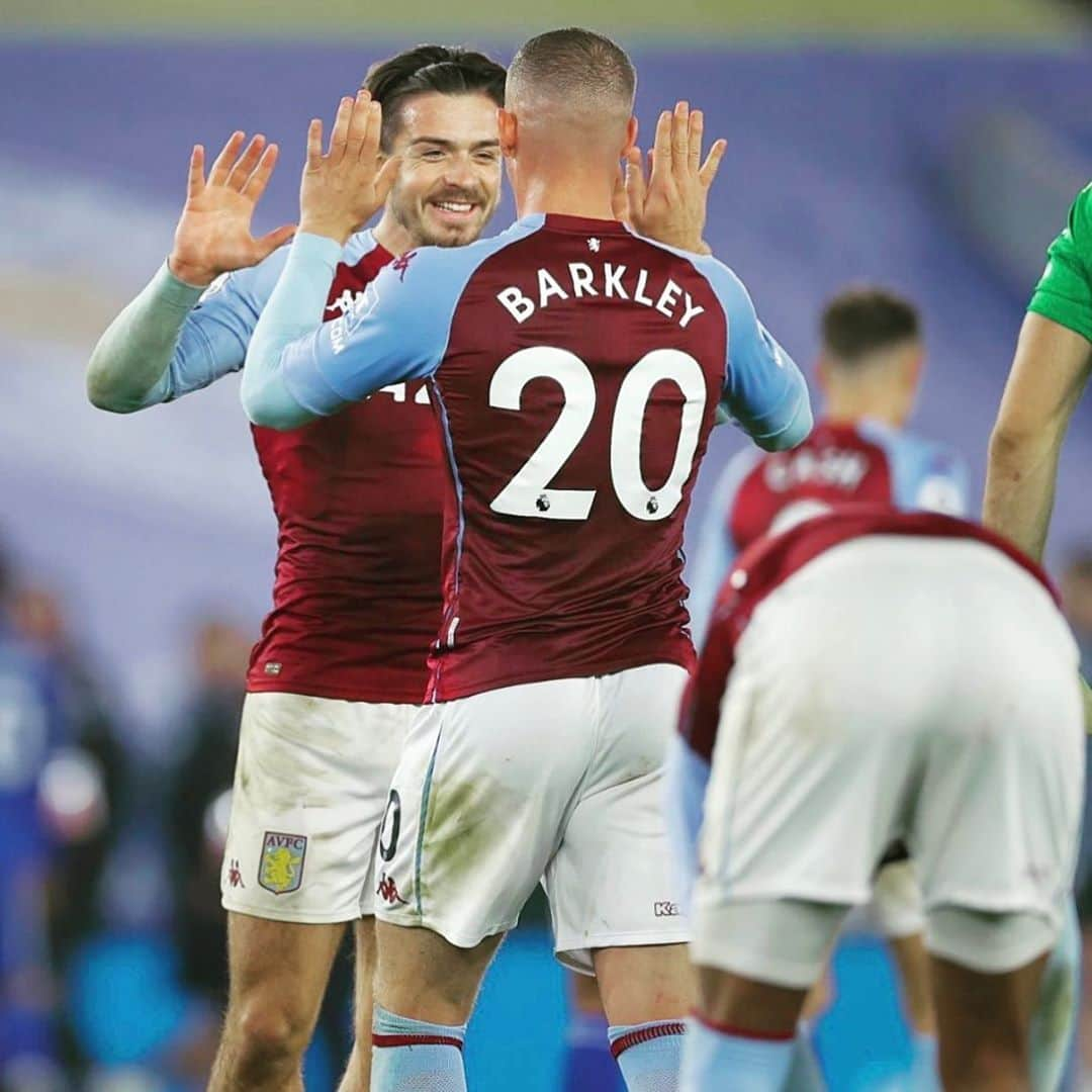 ロス・バークリーさんのインスタグラム写真 - (ロス・バークリーInstagram)「Morning 😃💜🙌🏻 #AVFC」10月19日 17時19分 - rossbarkley