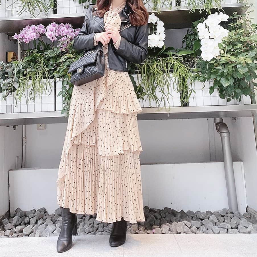 のインスタグラム：「みんちゃんと遊んだときにコーデ撮ってもらった🥺💕 新しく買ったsnidelのセットアップ着た💫💫 #snidel」
