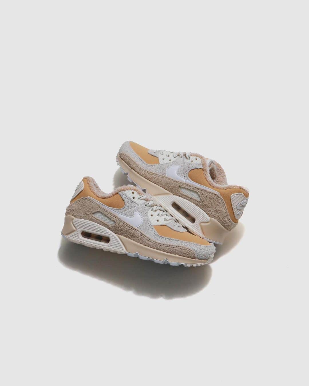 A+Sのインスタグラム：「in store now  ■NIKE WMNS AIR MAX 90 COLOR : SAIL SIZE : 23cm - 25cm PRICE : ¥14,000 (+TAX)  都会にたたずむビル群や建築物からカラーインスピレーションを得て、冬の厳しいコンディションにおいても快適にワイルドに楽しく過ごすことをコンセプトにナイキ ワイルド コレクションとしてデビューしました。カラーはベージュやオフホワイトを基調とした淡いカラーでまとめ、厳しいコンディションに備えインナーにボアを用いています。  Taking color inspiration from the buildings and buildings in the city, we made our debut as the Nike Wild Collection with the concept of being comfortable and wild even in the harsh winter conditions. The color is a light color based on beige and off-white, and a bore is used for the inner to prepare for harsh conditions.  #a_and_s #NIKE #NIKEAIRMAX #NIKEAIRMAX90 #NIKEWILDCOLLECTION」