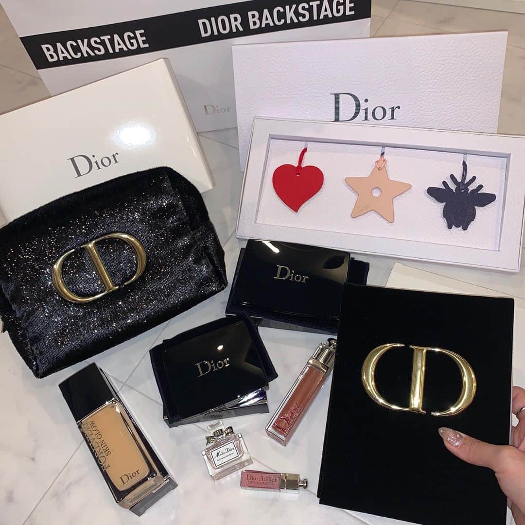 さあちゃむ.さんのインスタグラム写真 - (さあちゃむ.Instagram)「🤍 . Dior♡♡ . #dior #diormakeup #diorポーチ」10月19日 17時54分 - saacham_style