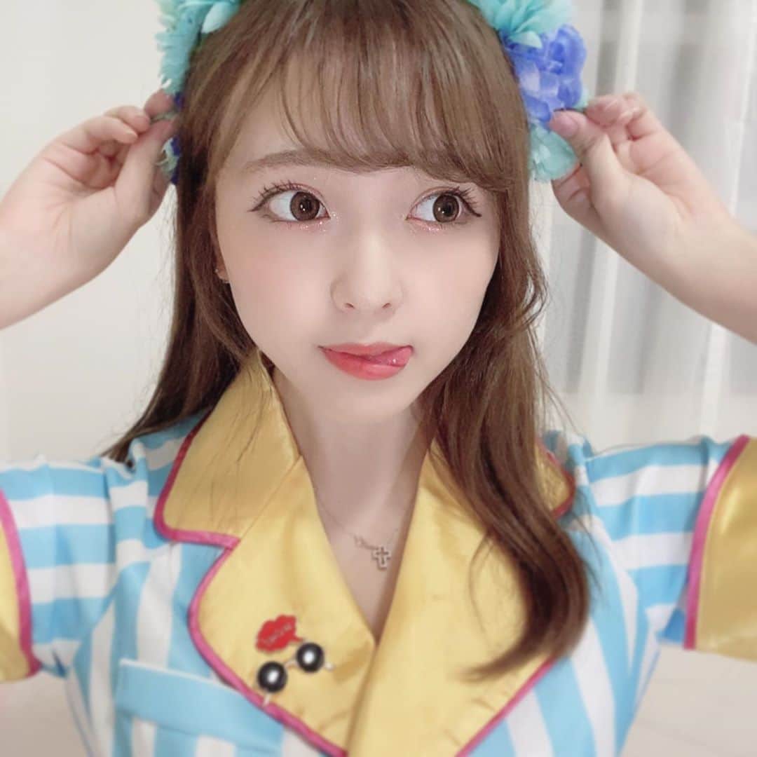 のインスタグラム：「今日はカフェ店員 ☕🌼🌷   #ハロウィン#ハロウィンコスプレ#ハロウィン仮装 #Halloween#halloweencostume #コスプレ #instagood #instalike #instagram #japanesegirl #gravure#photography #flowers #fff #셀카#뷰티스타그램#셀카그램#좋아요#팔로우 #粉我」