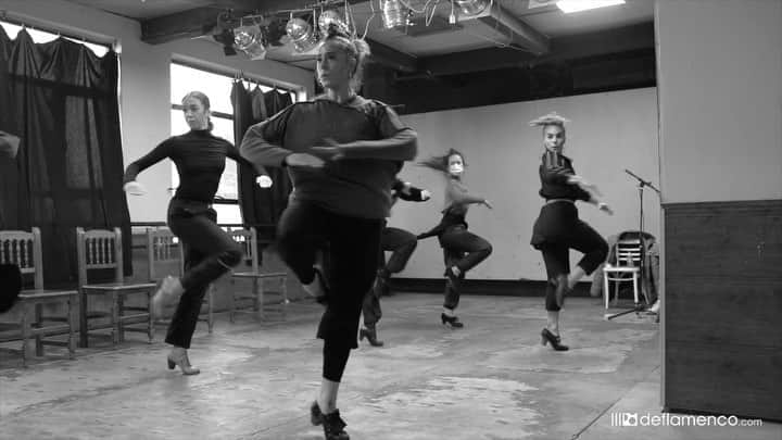 DeFlamenco.comのインスタグラム：「Bailaoras, próximamente en sus pantallas.  By @_mariajuncal  @amordediosflamenco  @ceibafestivalinternacional   #baileflamenco #flamenco #deflamenco #amordedios」