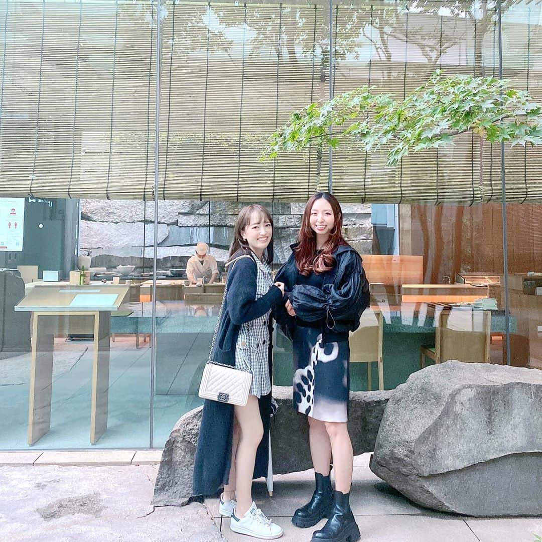 梛野里佳子のグルメインスタ