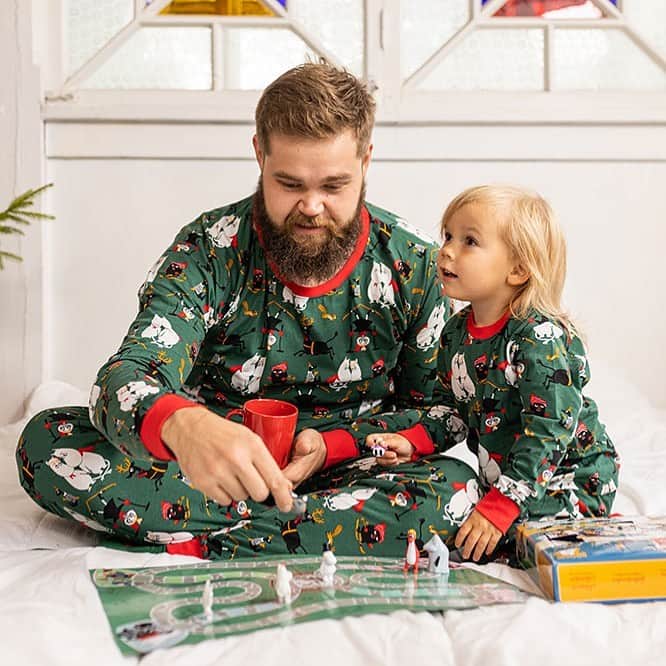 ムーミンさんのインスタグラム写真 - (ムーミンInstagram)「We're offering a 20% discount on all Moomin pyjamas by @martinex.fi! 😍  Please use the discount code: pyjamaparty to claim the discount or visit Moomin Shops in Finland. 🎁   Shop 👉  moom.in/pyjamaparty  Discount expires Oct 31, 2020.  #moomin #moominofficial #moominshop #moominshopfinland #moominpyjamas #moominpyjamaparty」10月19日 18時43分 - moominofficial