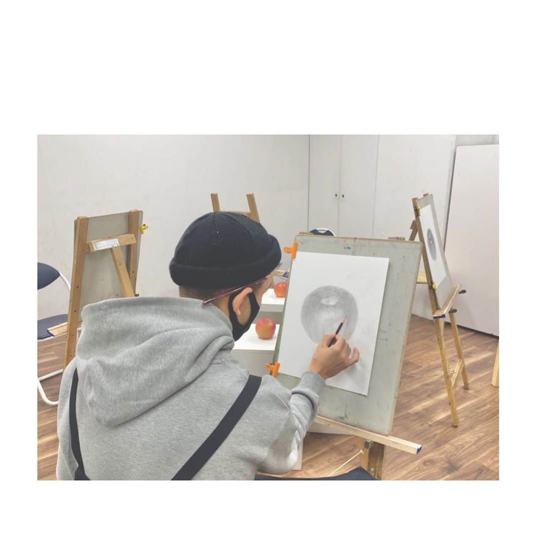 ベンドラメ礼生のインスタグラム：「2020.10.19  ．．.．．🍎　．..．．.．．.. .．．..．．．..『描画』」