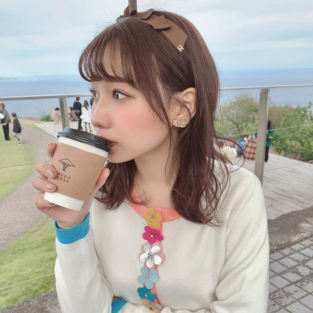 加藤里奈さんのインスタグラム写真 - (加藤里奈Instagram)「⋆ 可愛すぎる @chesty_official の 新作カーディガン✿ ⋆ トップス華やかにするだけで、 雰囲気が本当に明るくなる😭🤍 ⋆ カチューシャは @thehany_official さんのです❥ リボンカチューシャ、 太さもリボンの大きさもちょうどよくてお気に入り😭❕ ⋆ #ootd #fashion #instafood #instagram #instalike  #hairstyle #outfit #code #coordinate #style #stylepoint #instafashion #instagood #instalike #ファッション #撮影 #ヘアアレンジ #ヘアスタイル #アレンジスタイル #ヘア #かとこ #コーディネート #コーデ #かとこーで #今日の服 #chesty #chestyコーデ」10月19日 18時59分 - katoco0326