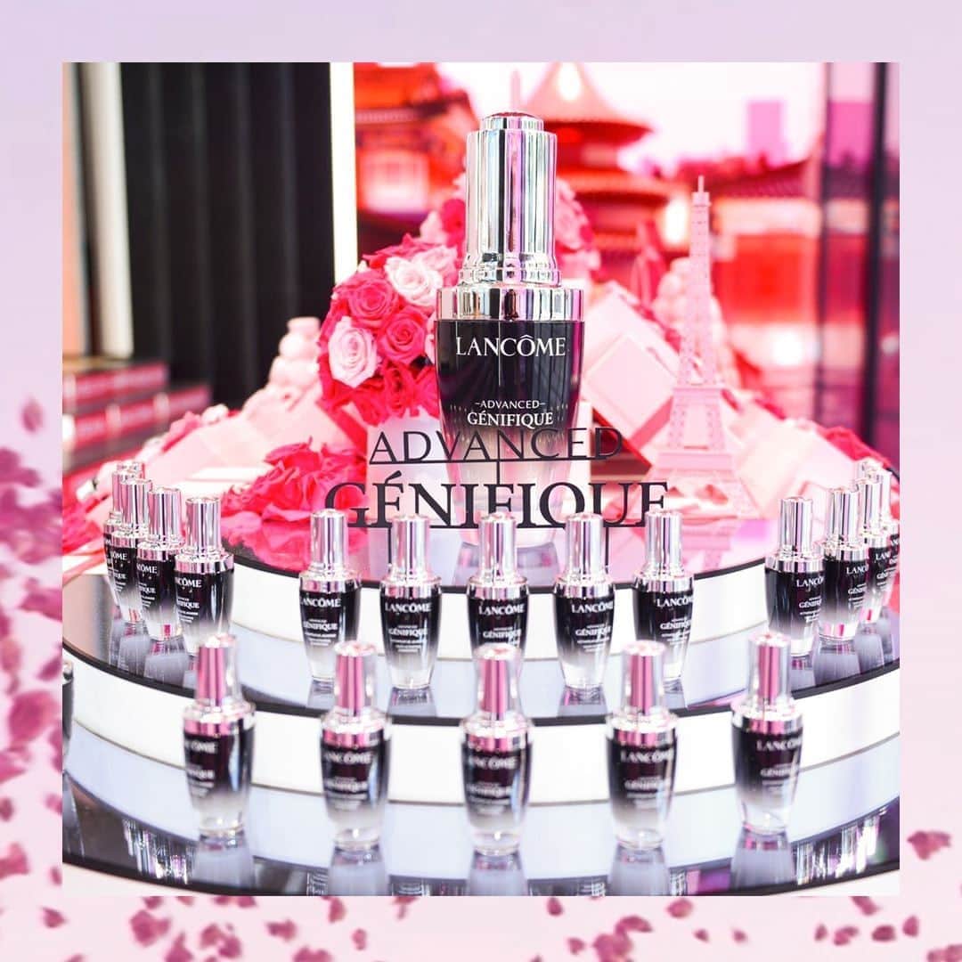 Lancôme Officialさんのインスタグラム写真 - (Lancôme OfficialInstagram)「From Beijing to Paris, La Vie Est Belle at Lancôme. At La Cour Carrée du Bonheur, all your beauty dreams can come true. Enter the realm of happiness. 133-135, L1 Floor, APM Mall NO.138 Wangfujing Street, Dongcheng District, Beijing. #Lancome #HouseOfHappiness」10月19日 18時56分 - lancomeofficial