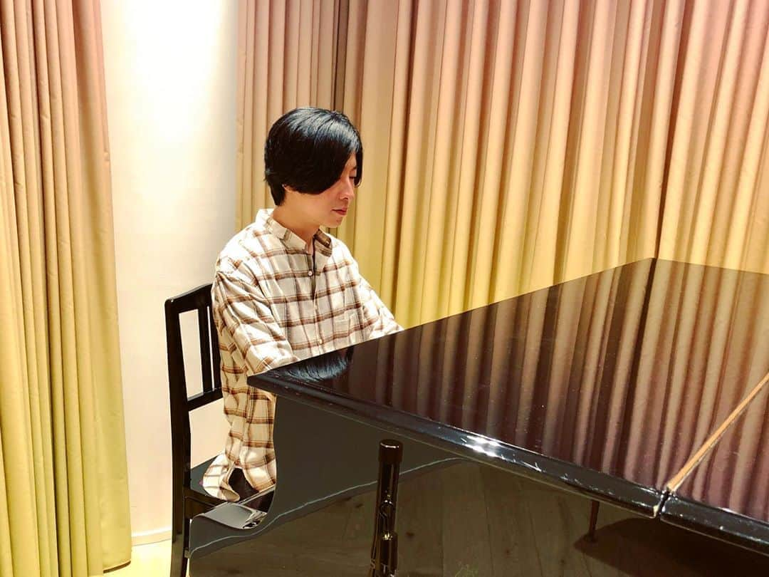 ホリエアツシさんのインスタグラム写真 - (ホリエアツシInstagram)「#steinwayandsons  #hunit」10月19日 19時04分 - a.horie