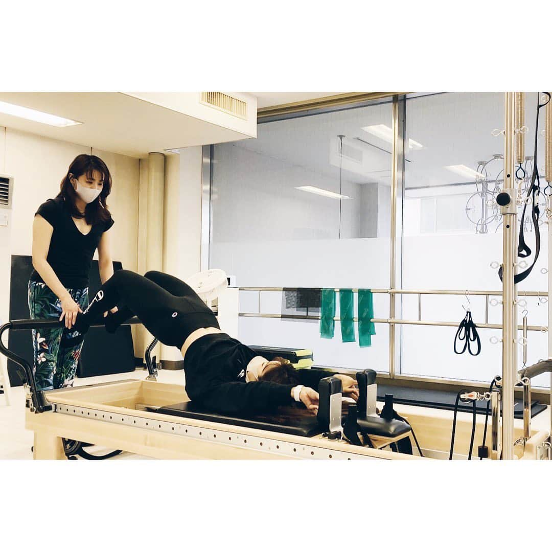 吉田知那美さんのインスタグラム写真 - (吉田知那美Instagram)「・ pilates training. ゆっくりしっかり。 ・ #pilates #ピラティス #training #myfavorite」10月19日 19時15分 - chinami1991